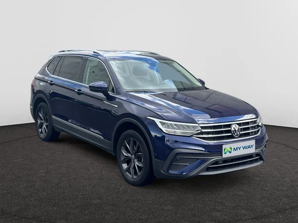 VOLKSWAGEN Tiguan Allspace (2023) — foto 12 van 17