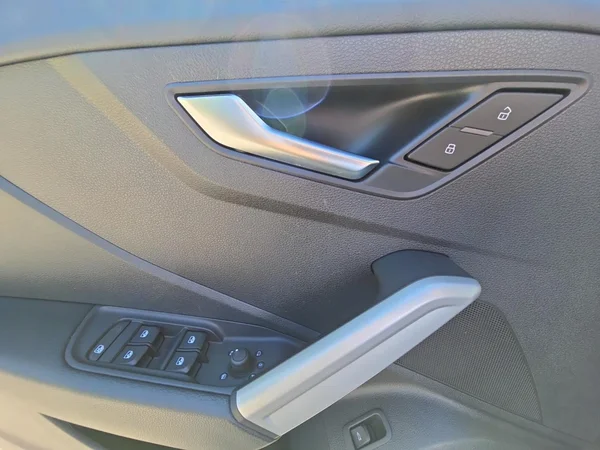 AUDI Q2 (2020) — foto 3 van 19