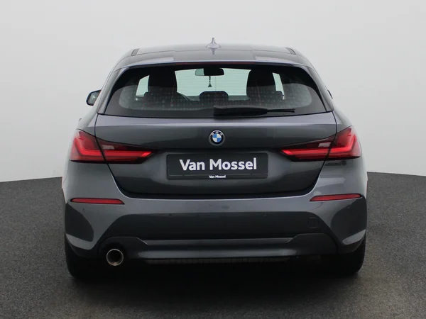 BMW 1 Reeks (2021) — foto 33 van 37