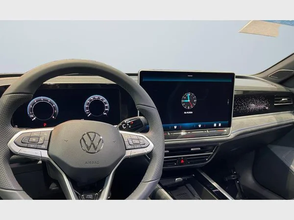 VOLKSWAGEN Passat SW (2026) — foto 3 van 21
