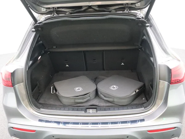 Mercedes-Benz EQA (2024) — foto 14 van 27