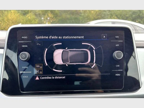 Volkswagen T-ROC (2023) — foto 14 van 32