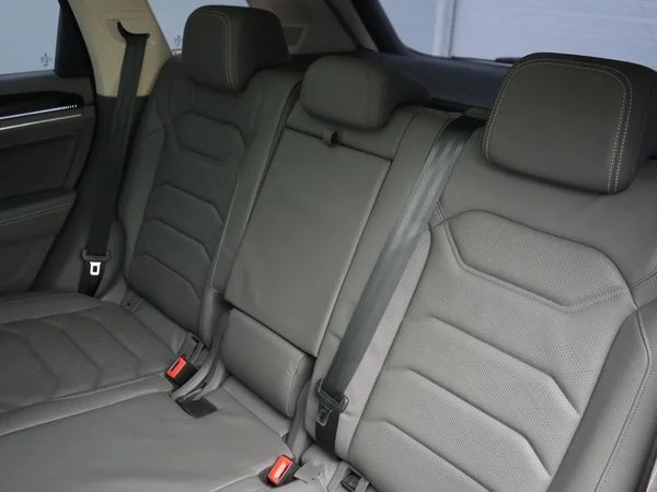 VOLKSWAGEN Touareg eHybrid (PHEV) (2023) — foto 2 van 23