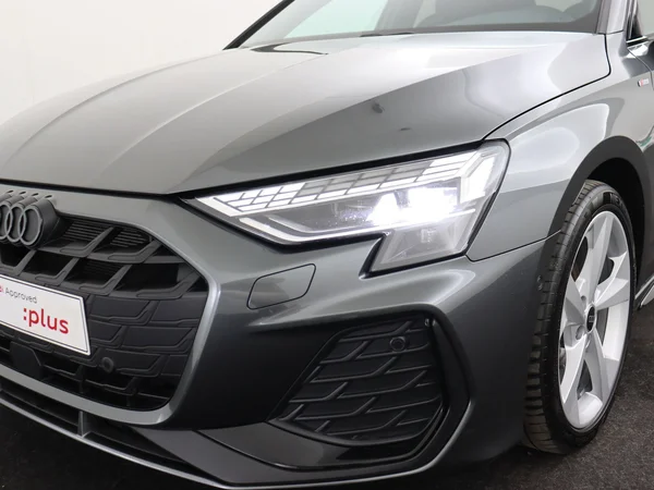 AUDI A3 Sportback (2025) — foto 8 van 18