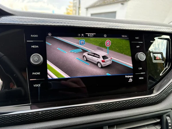 VOLKSWAGEN Polo (2024) — foto 5 van 19