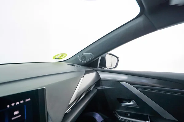Opel Astra (2023) — foto 20 van 35