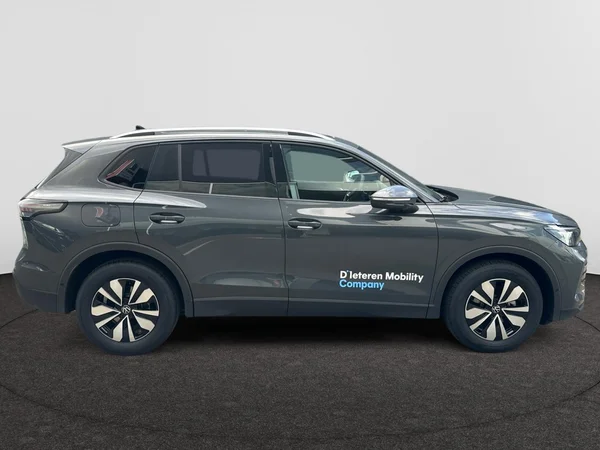 VOLKSWAGEN Tiguan (2026) — foto 21 van 24
