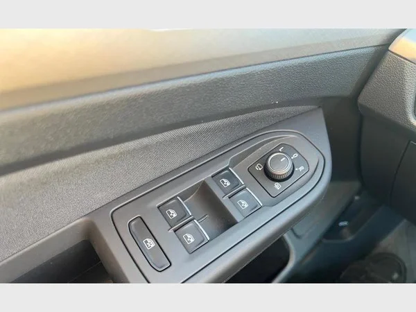 Volkswagen Golf VIII (2021) — foto 8 van 25