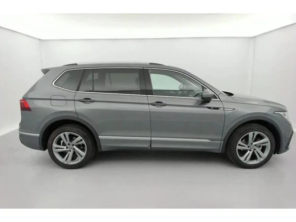 VOLKSWAGEN Tiguan Allspace (2022) — foto 24 van 34