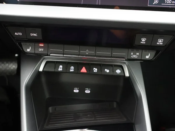Audi A3 (2025) — foto 10 van 30