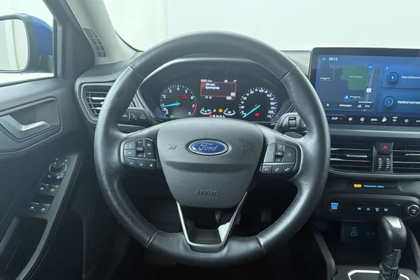 Ford Focus Active (2024) — foto 2 van 23