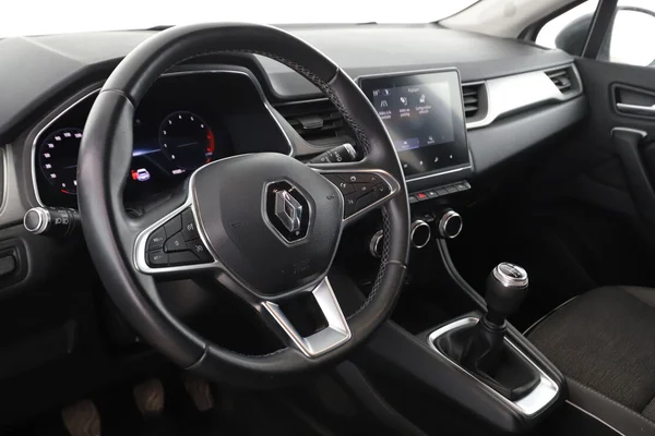 Renault Captur (2020) — foto 2 van 16
