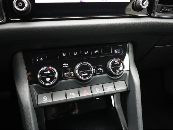 SKODA Kodiaq (2019) — foto 7 van 21