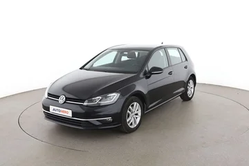 Volkswagen Golf 307cbe3d-7ddf-40ac-8d48-e02fdaf02fc1
