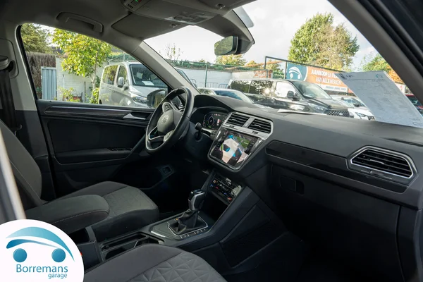 Volkswagen Tiguan (2023) — foto 5 van 48