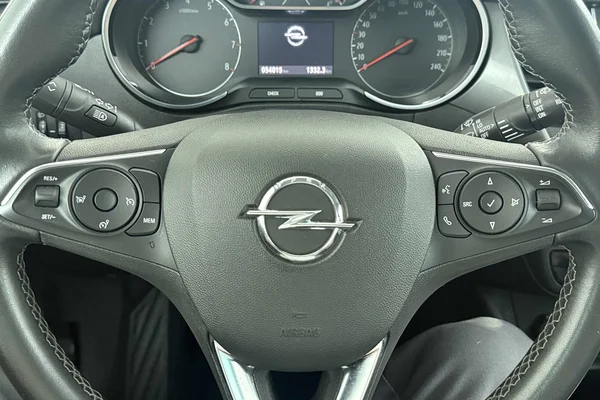 Opel Crossland (2023) — foto 11 van 29