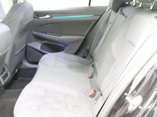 VOLKSWAGEN Golf VIII SW (2025) — foto 15 van 17