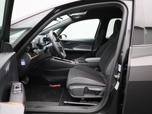 CUPRA Born (2022) — foto 46 van 47