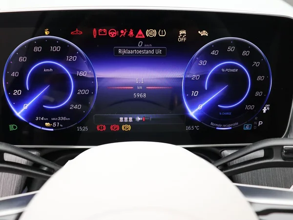 Mercedes-Benz EQE (2026) — foto 4 van 25