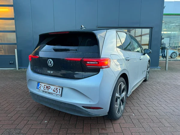 VOLKSWAGEN ID.3 (2023) — foto 4 van 11