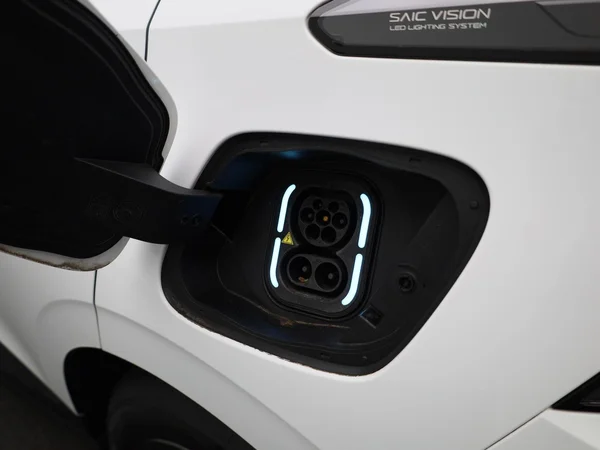 MG MG4 EV (2023) — foto 18 van 32