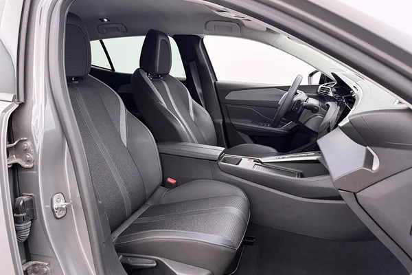 Peugeot 408 (2025) — foto 6 van 24