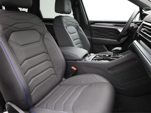 VOLKSWAGEN Touareg R (2025) — foto 22 van 27