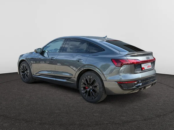 AUDI Q8 e-tron Sportback (2025) — foto 21 van 26