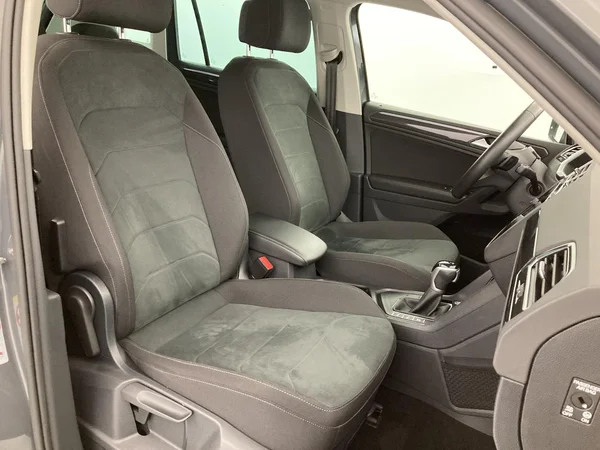 VOLKSWAGEN Tiguan Dsl (2022) — foto 5 van 36