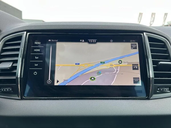 SKODA Karoq (2020) — foto 11 van 34