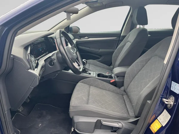 VOLKSWAGEN Golf VIII (2020) — foto 14 van 18