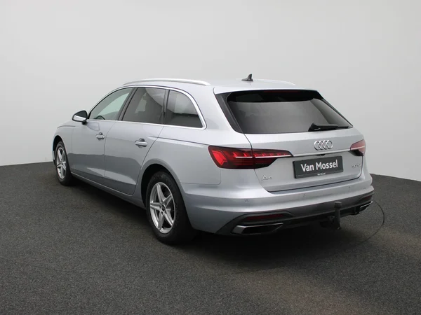 Audi A4 (2023) — foto 12 van 45