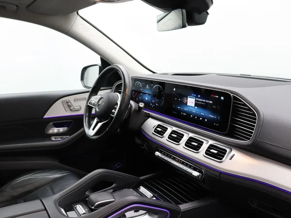 Mercedes-Benz GLE (2020) — foto 9 van 21