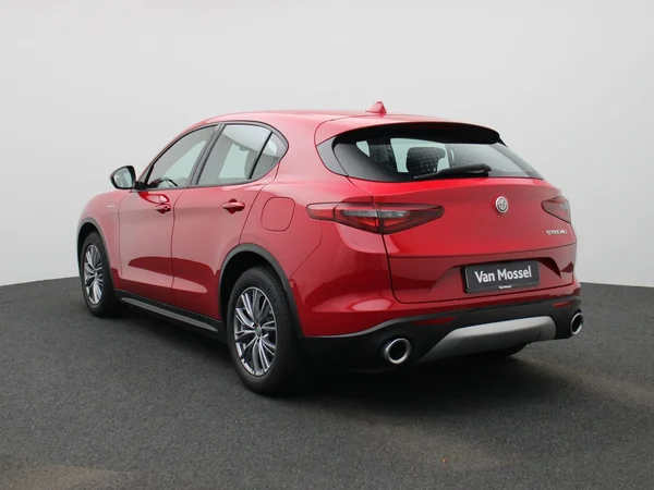 Alfa Romeo Stelvio (2022) — foto 12 van 44