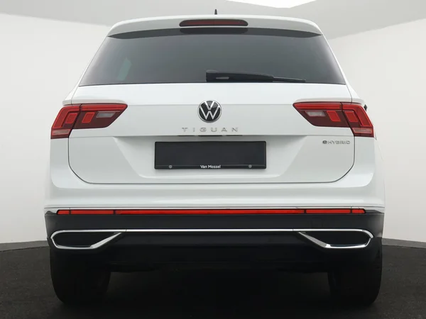 VOLKSWAGEN Tiguan eHybrid (PHEV) (2022) — foto 20 van 25