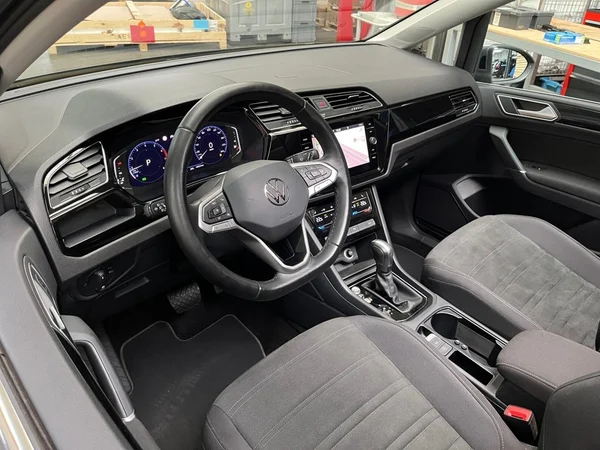 VOLKSWAGEN Touran (2025) — foto 21 van 22