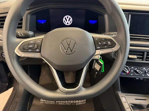 Volkswagen Polo (2022) — foto 8 van 20