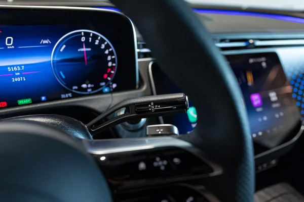 Mercedes-Benz E-Klasse (2024) — foto 28 van 46