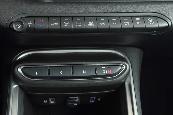 Jeep Avenger (2025) — foto 2 van 31