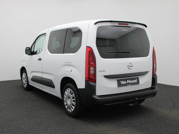 Opel Combo Life (2022) — foto 12 van 35