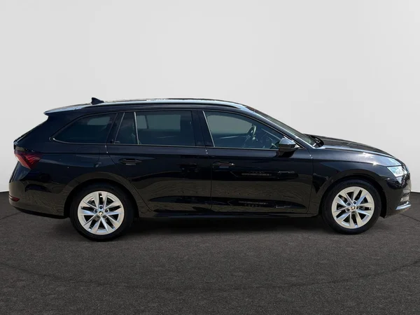 SKODA Octavia Combi Dsl (2022) — foto 18 van 24