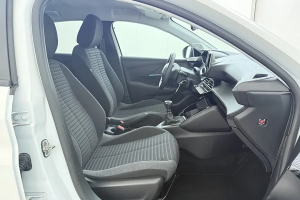 Peugeot 208 (2023) — foto 16 van 18