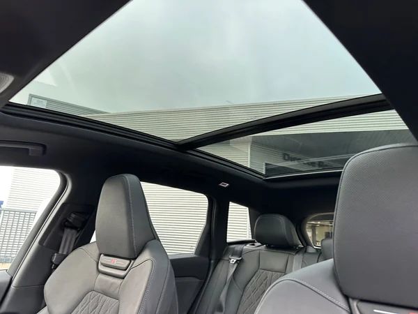 AUDI Q6 e-tron (2025) — foto 10 van 23