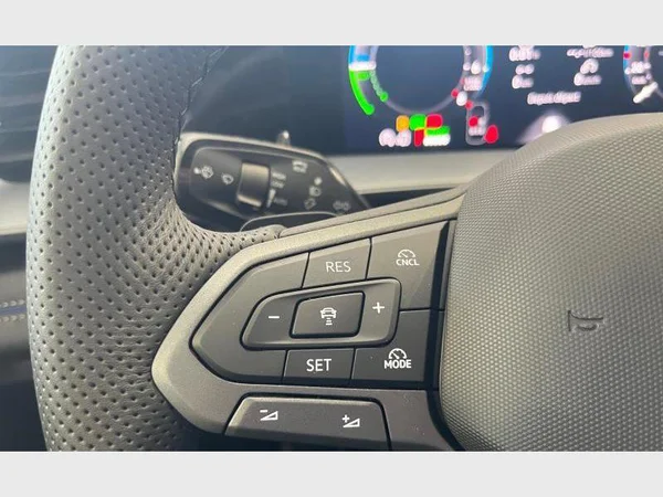 VOLKSWAGEN Tayron eHybrid (2026) — foto 3 van 28