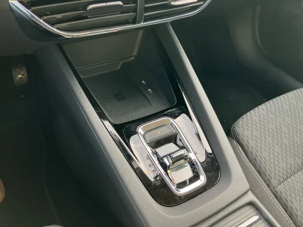SKODA Octavia Combi PHEV (2024) — foto 17 van 26