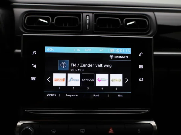 Citroën C3 (2022) — foto 6 van 34