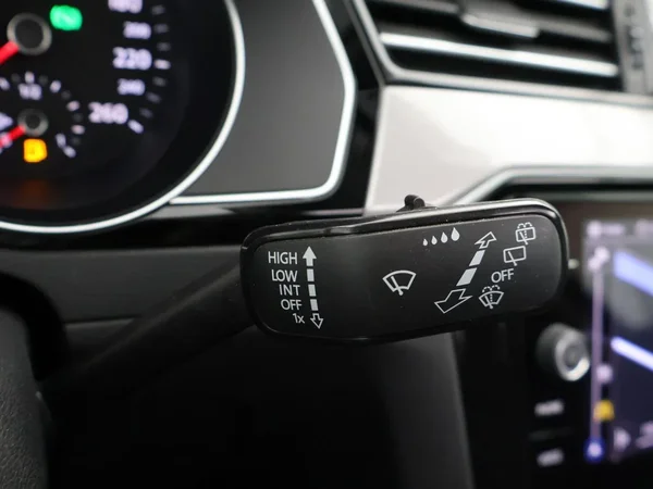 Volkswagen Passat (2021) — foto 21 van 30