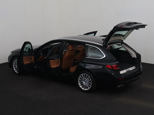 BMW 520 (2022) — foto 34 van 35