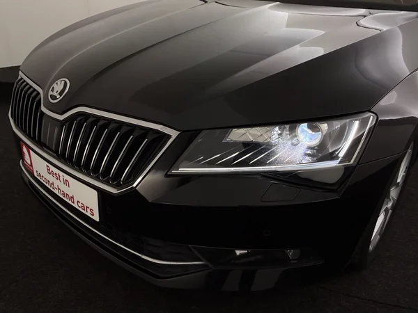 SKODA Superb (2019) — foto 21 van 28