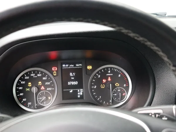 Mercedes-Benz Vito (2022) — foto 5 van 27